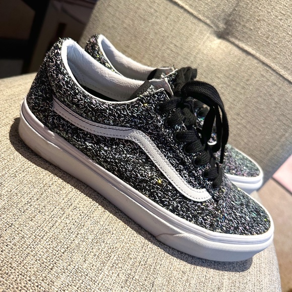 Vans Shoes - Vans Old Skool Shoe